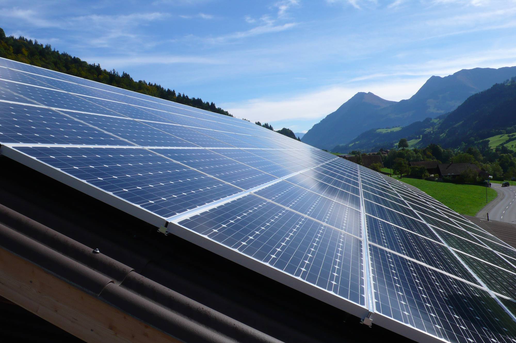 Installierte Solaranlage auf Dach