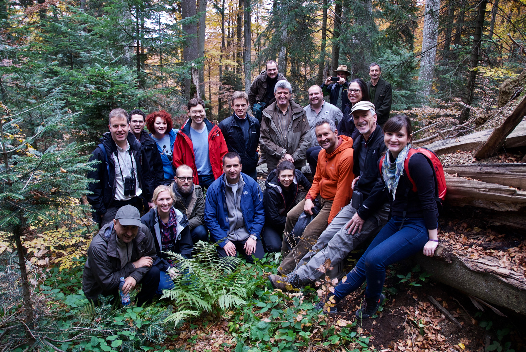 Mark Aldrich (secondo da destra) con i colleghi di IKEA e WWF in Romania