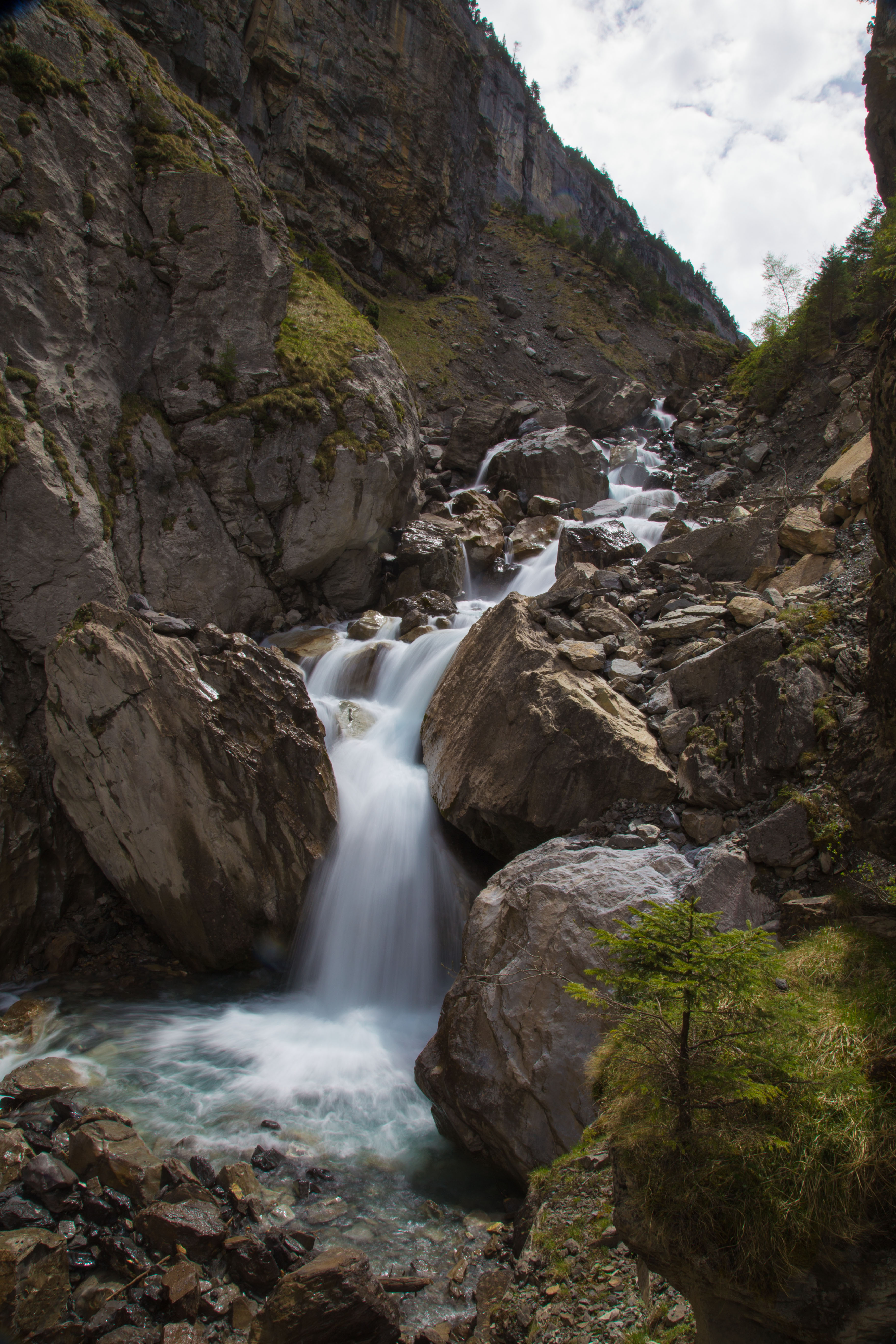 Schweizer Fluss Kander