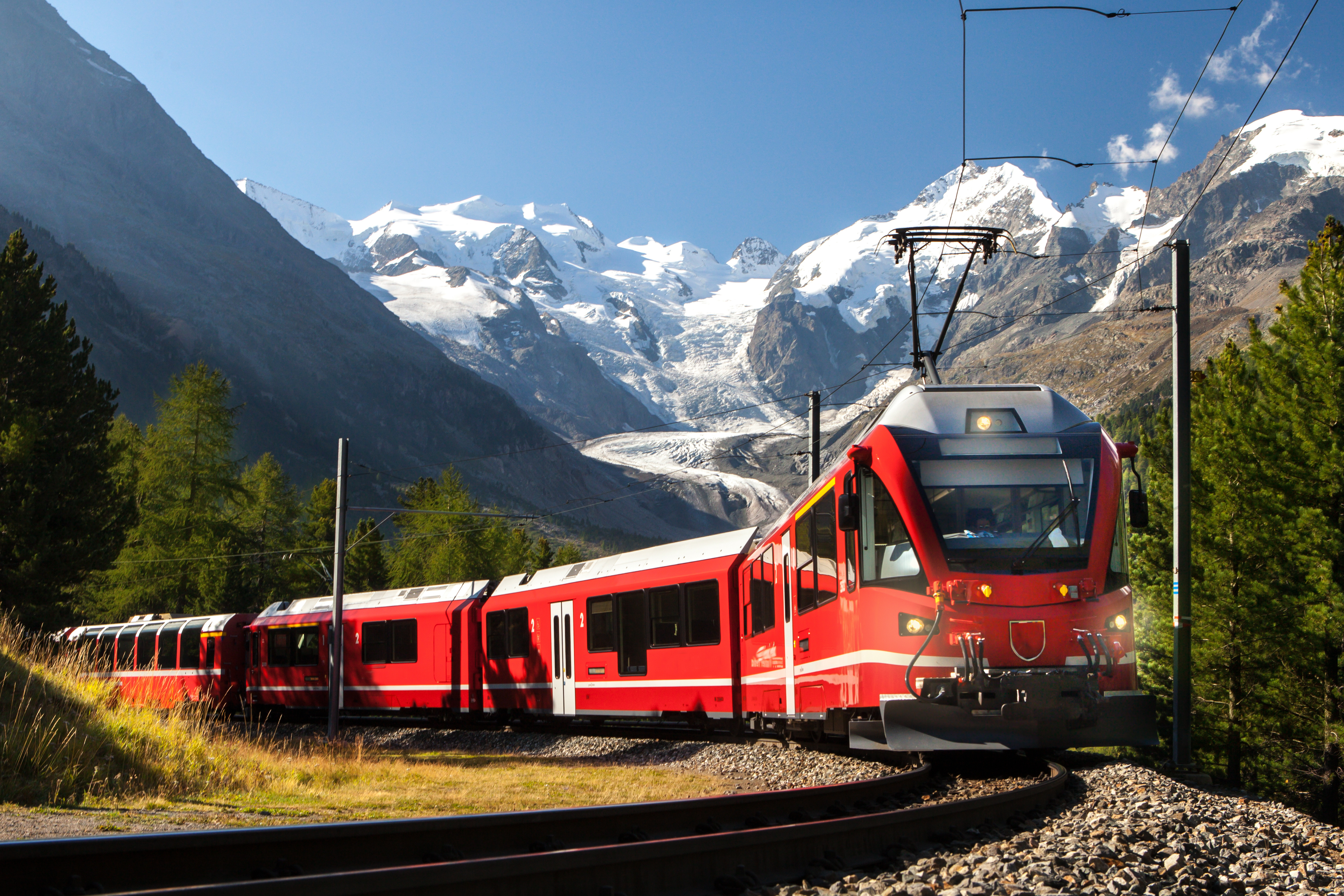 Zug vor Morteratsch-Gletscher