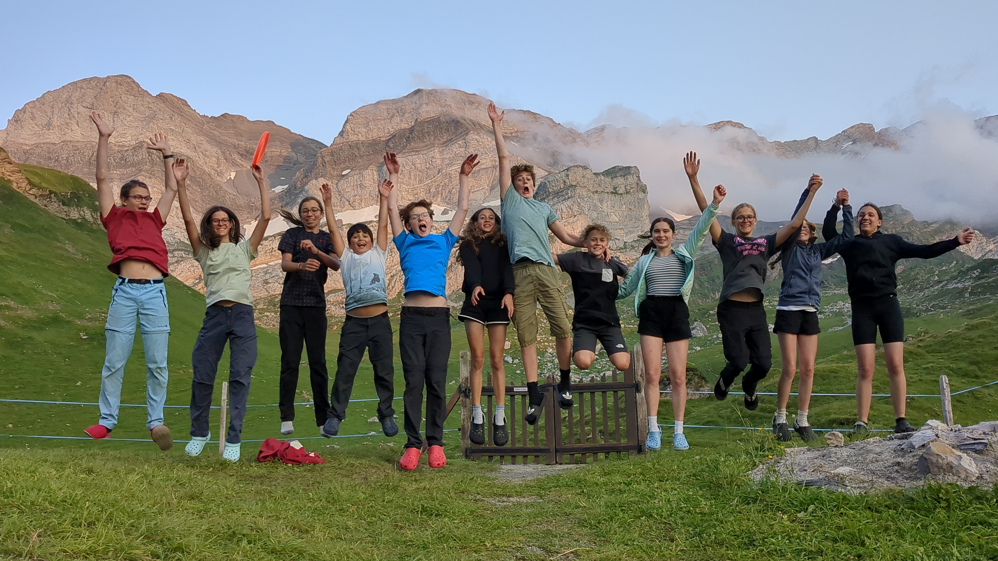 WWF Youth: Kinder und Jugendliche in den Schweizer Alpen