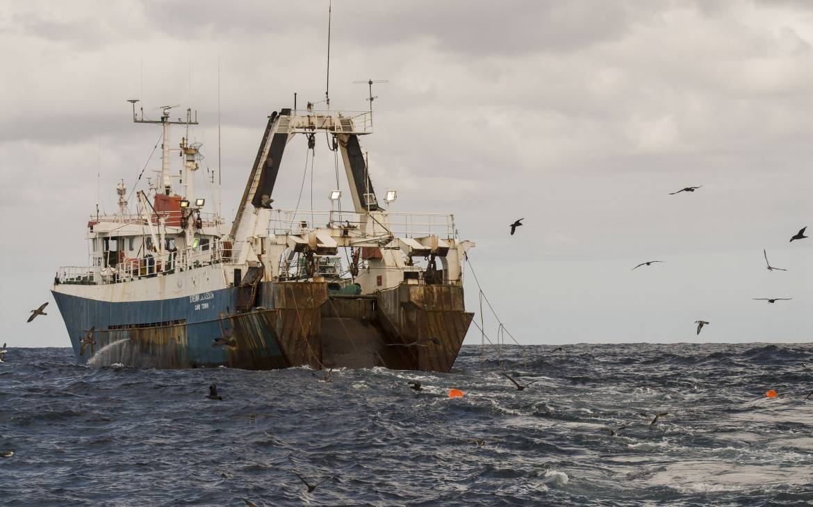 nave da pesca d'altura