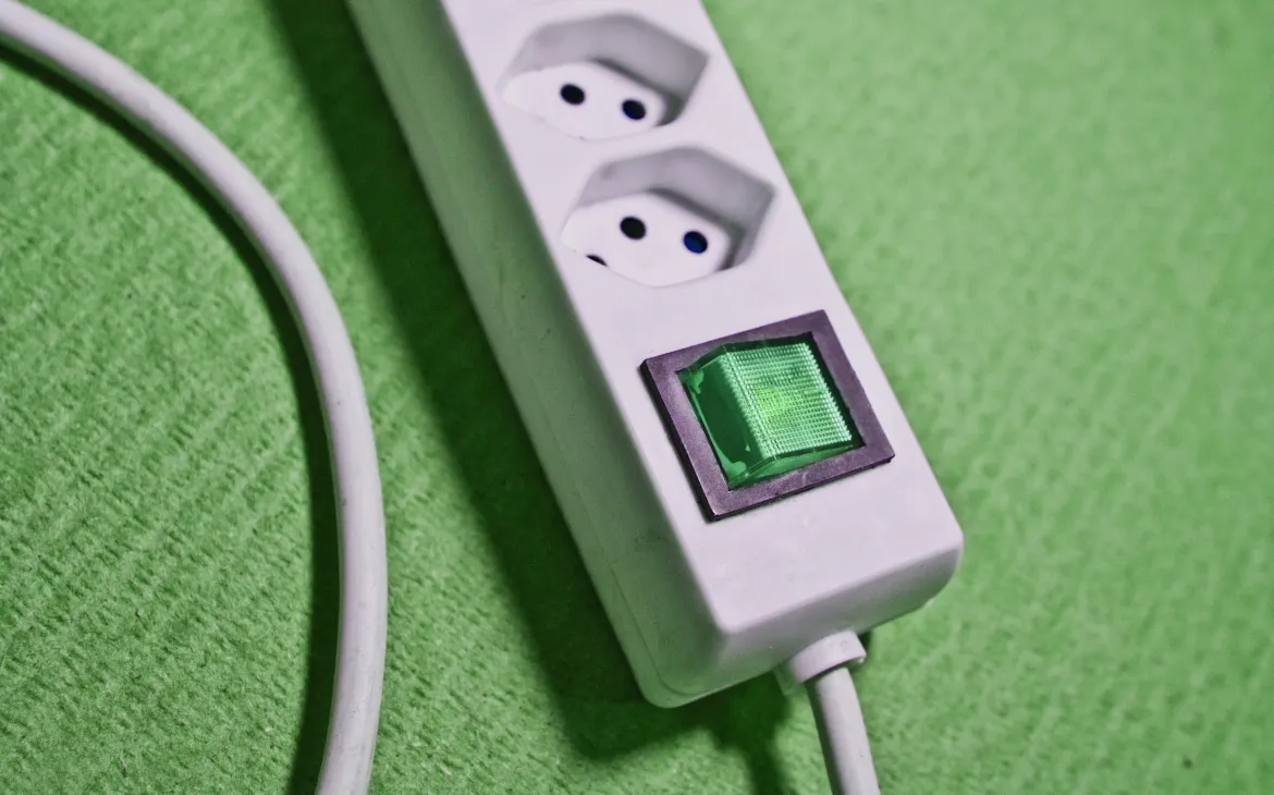 ciabatta con interruttore on / off