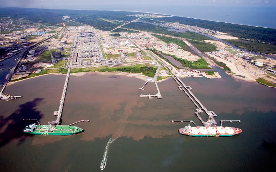 Veduta aerea di un impianto di gas naturale in Nigeria