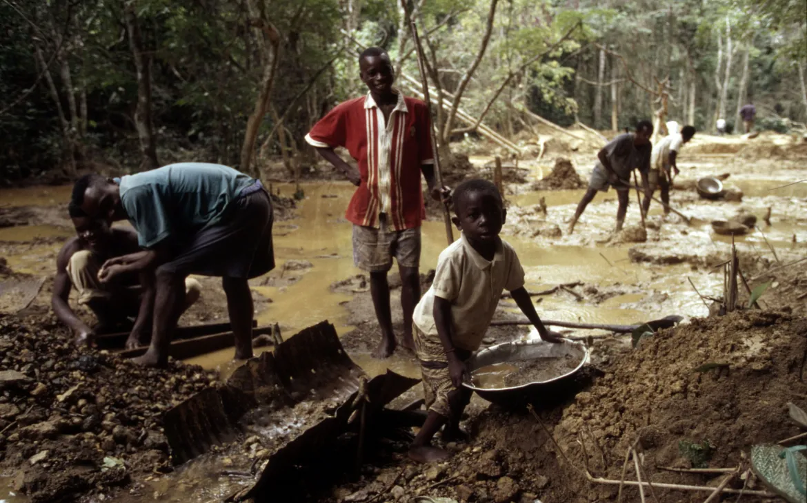 Goldmine in Minkébé, Gabun