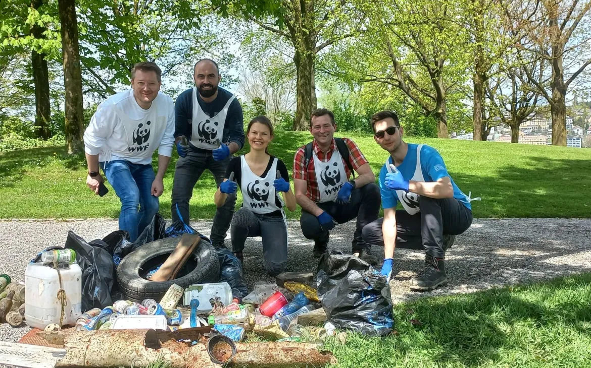 Gewässer Clean-Up mit dem WWF