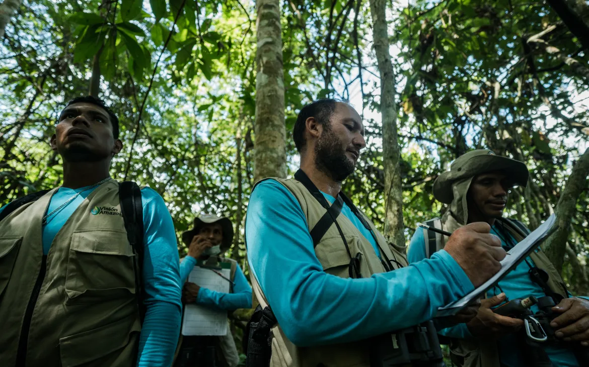 In Calamar, Guaviare, Colombia, local “environmental promoters” survey forest on Marco Aurelio Zapata’s farm. With WWF-Colombia, they work to halt deforestation in the Chiribiquete buffer zone and support sustainable livelihoods.