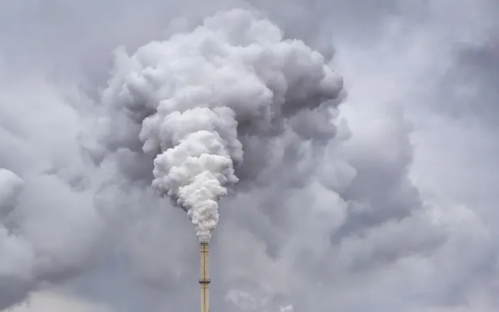 Rauch aus einer Fabrik