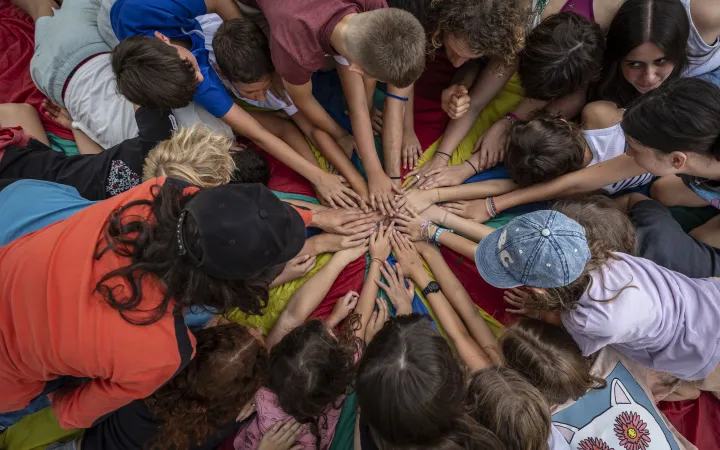 Spielende Kinder im WWF-Ferienlager