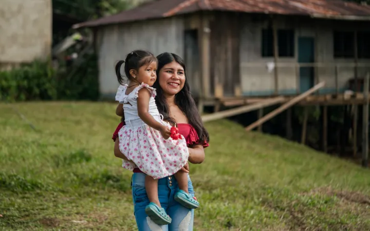 Chela Umire, a mother and member of La Chorrera’s ESA team in the Colombian Amazon, works with WWF and the Puerto Rastrojo Foundation to combine traditional knowledge and science, assess forest services, and strengthen indigenous conservation.