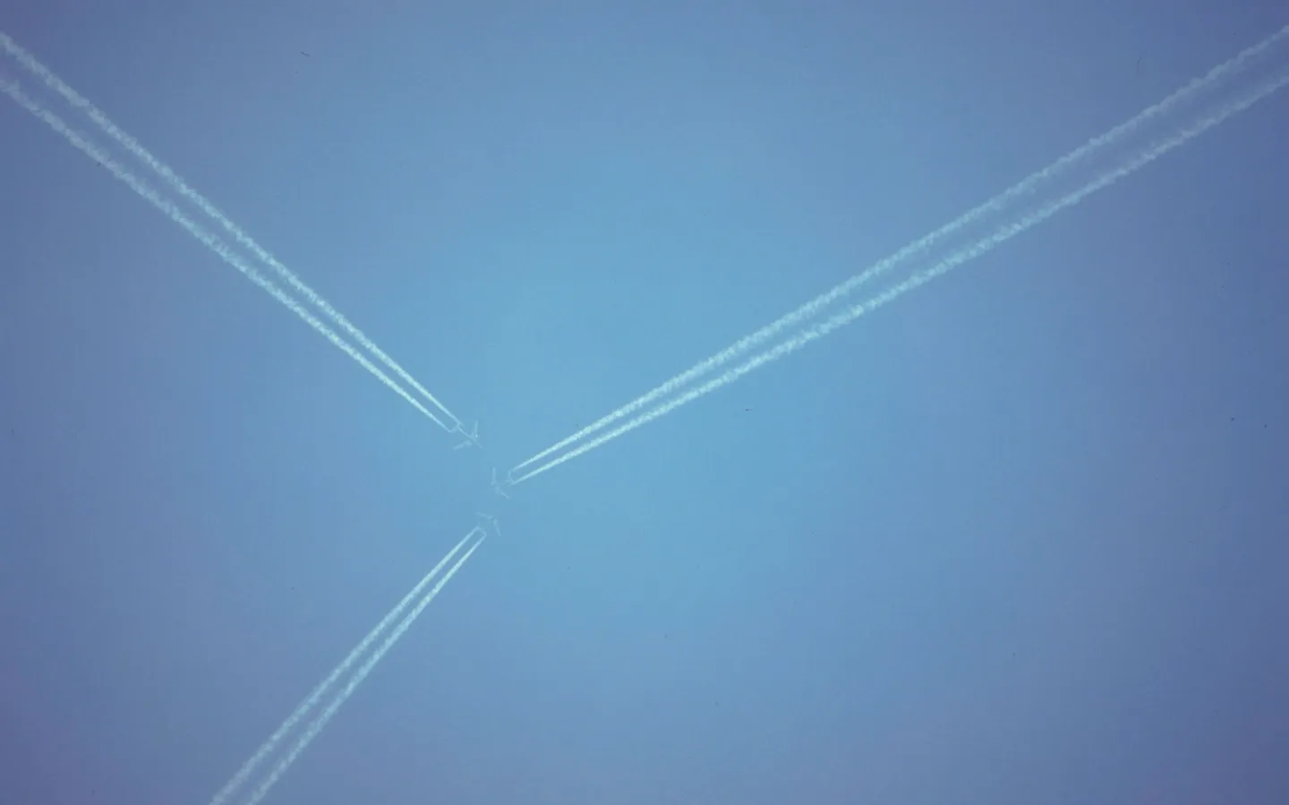 Flugzeuge am Himmel