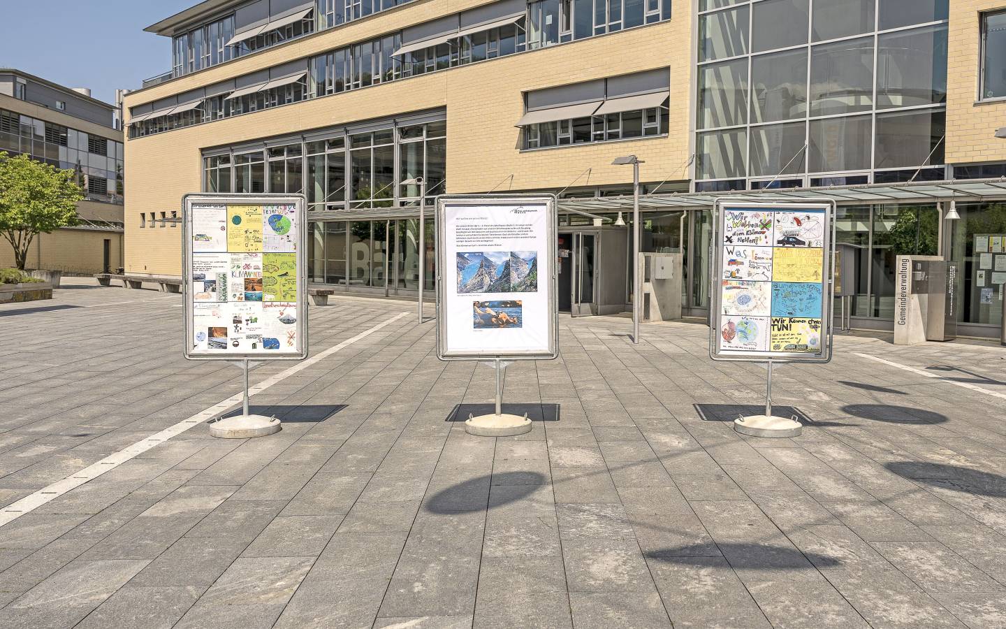 Schulplakate in Worb