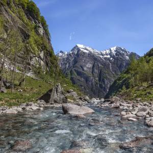 Fiume Calnegia rivière au Tessin