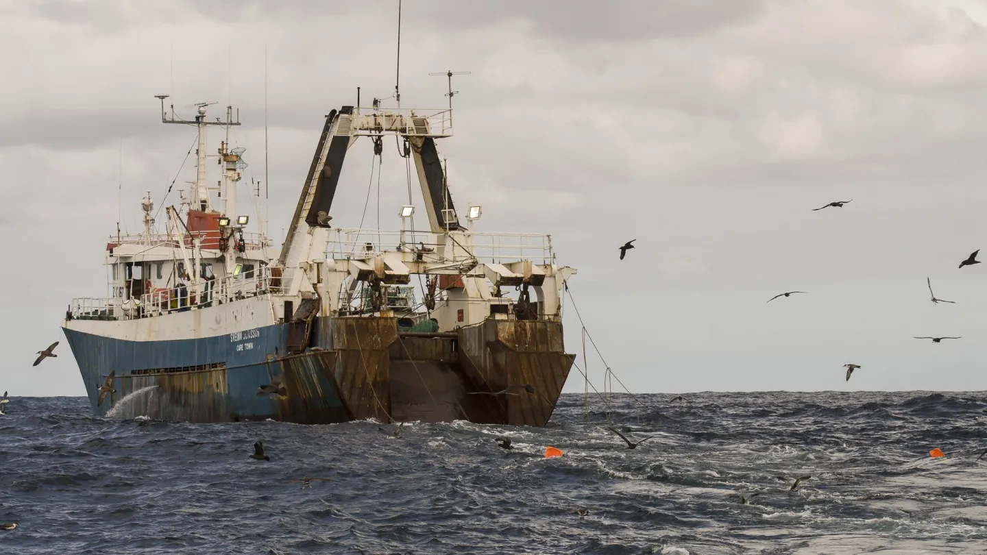 nave da pesca d'altura