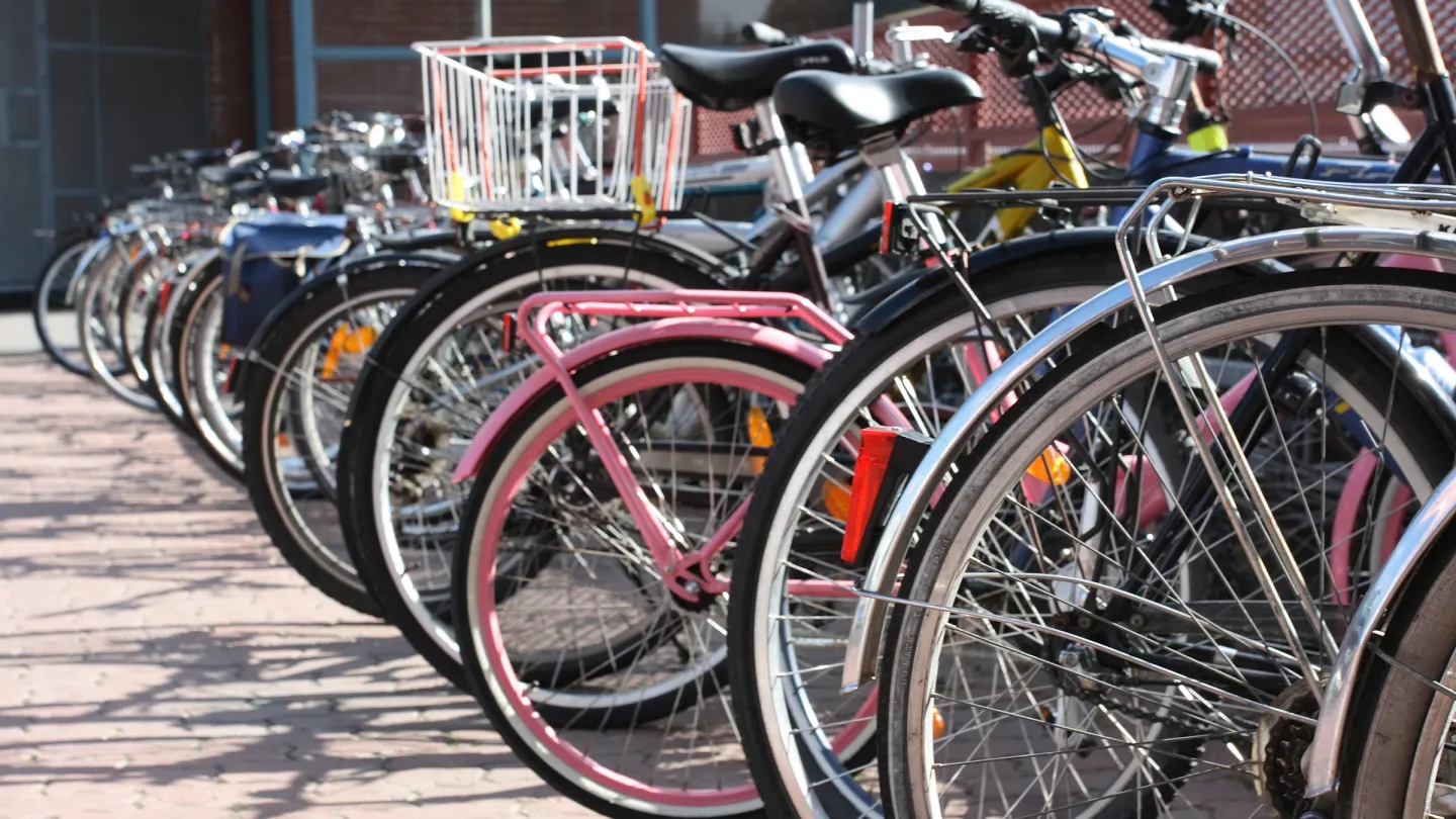 vélos garés à une gare