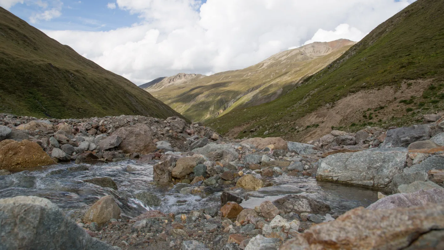 Schweizer Fluss Chamuera
