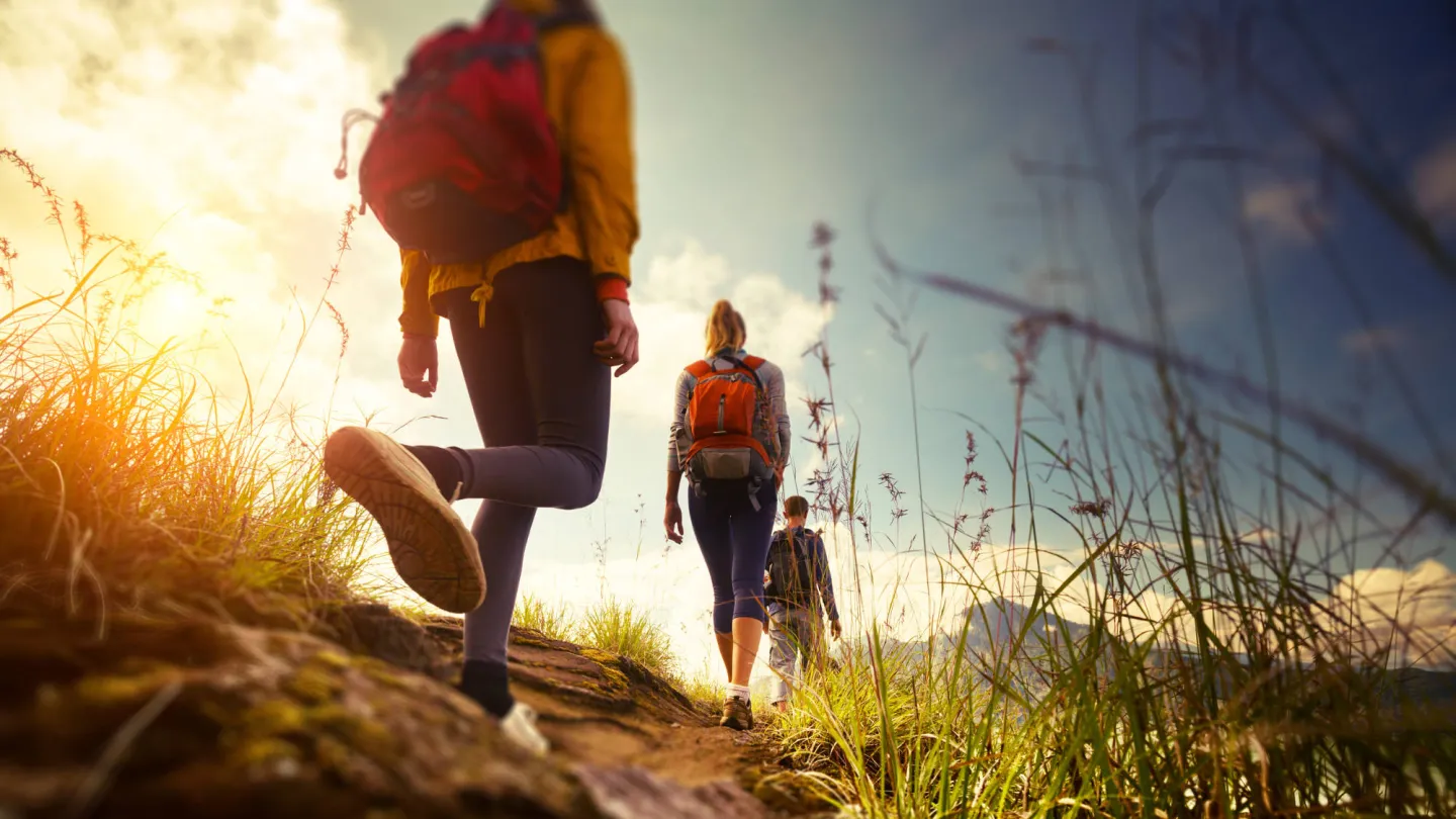 Eine Gruppe von Wanderern in den Bergen