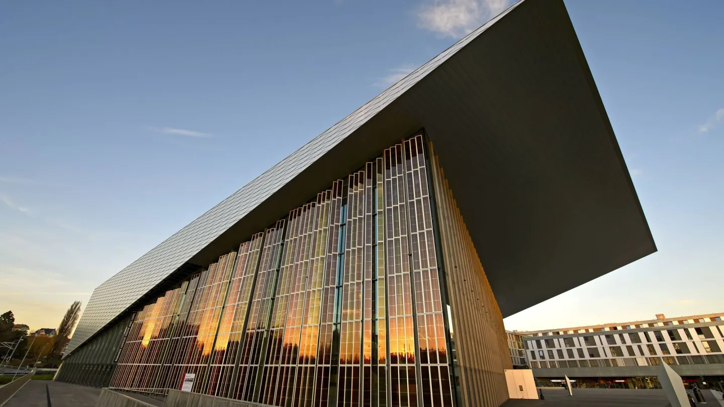 Farbstoffsolarzellen oder Grätzel-Zellen am SwissTech Convention Center